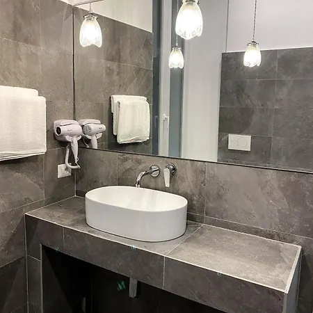 ゲストハウス Forum