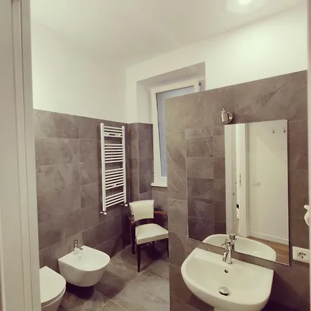 ゲストハウス Forum 4*